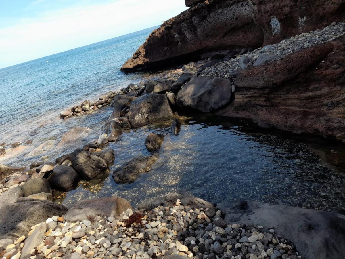 Paradyse Den'S Pres Sources D'Eau Chaudes , Paisible , Vue Sur Mer , Wifi Bouillante Exteriör bild